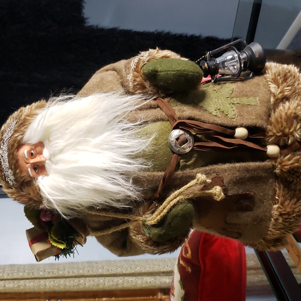 NORTH POLE TRADING COMPANY RUSTIC Santa - Picture 11 of 12